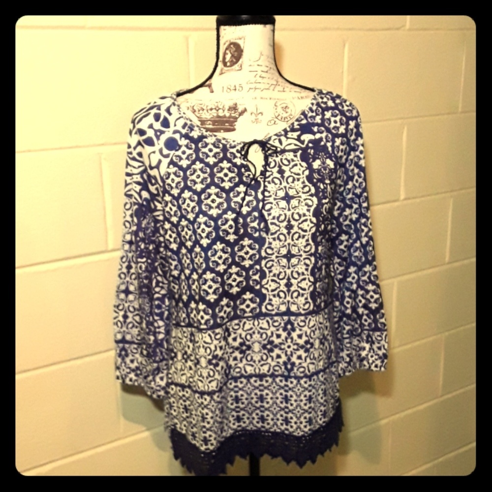 Christopher Banks blue /white tunic